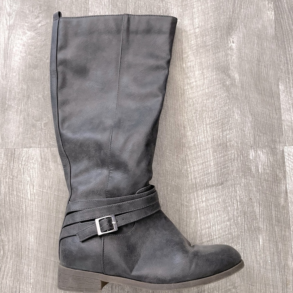 Gray boots